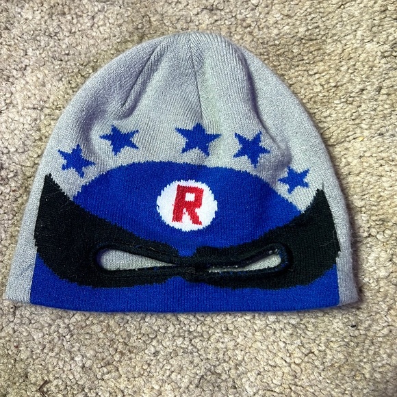 RUUM kids 3-4 year superhero stocking hat - Picture 1 of 4